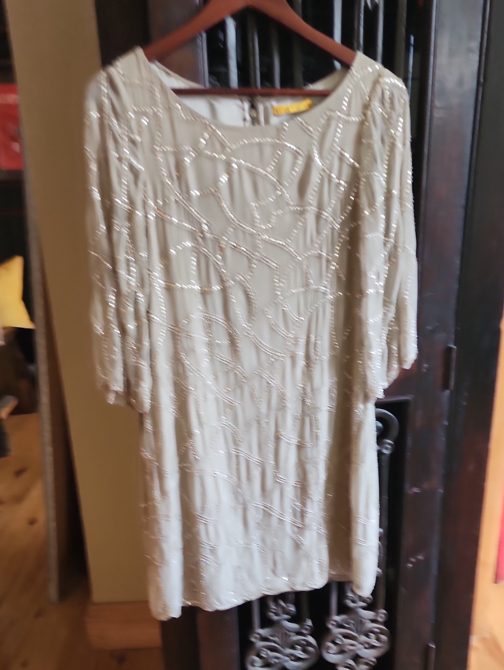 Alice + Olivia Beaded Ivory Silk Cocktail Dress. Size S